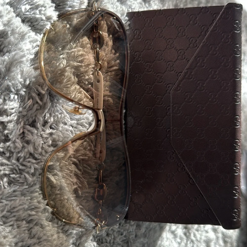 Gucci brand sunglasses. Color white with light tan lenses. - Picture 9 of 10